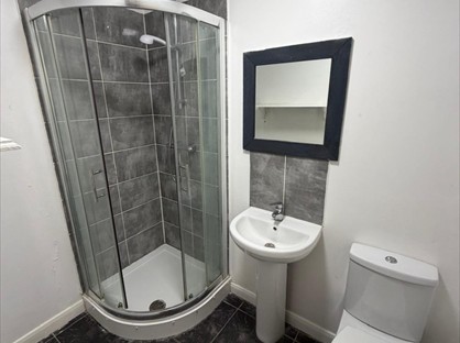 Studio Flat, Cherry Orchard Road, CR0