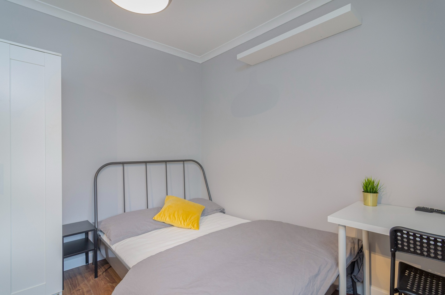 Additional image 2 of Studio Flat, Galfrid Road, CB5, N1 7GU