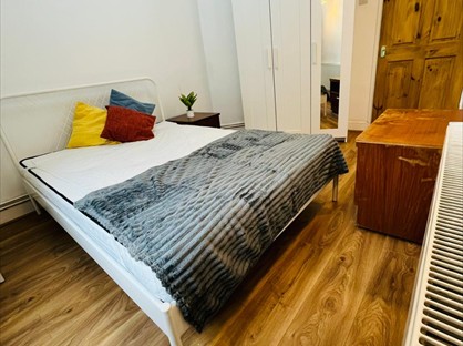 Room in a Shared Flat, Spacious Double Room In Old Street/S, N1