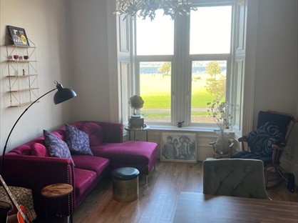 2 Bed Flat, Newark St, PA16