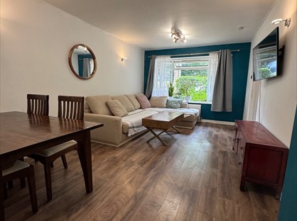 1 Bed Flat, Maple House, KT6