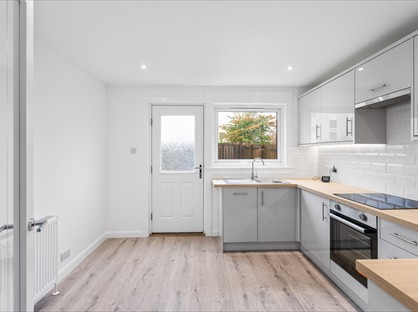 2 Bed End Terrace, Clement Rise, EH54