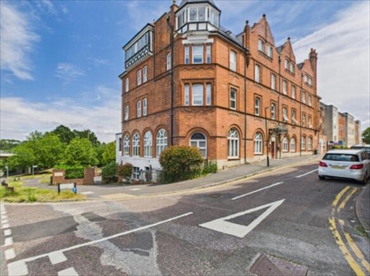 Studio Flat, Midland Heights, BH2