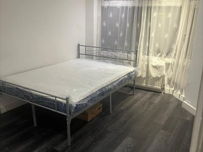 Room in a Shared House, Athelstone Road, HA3