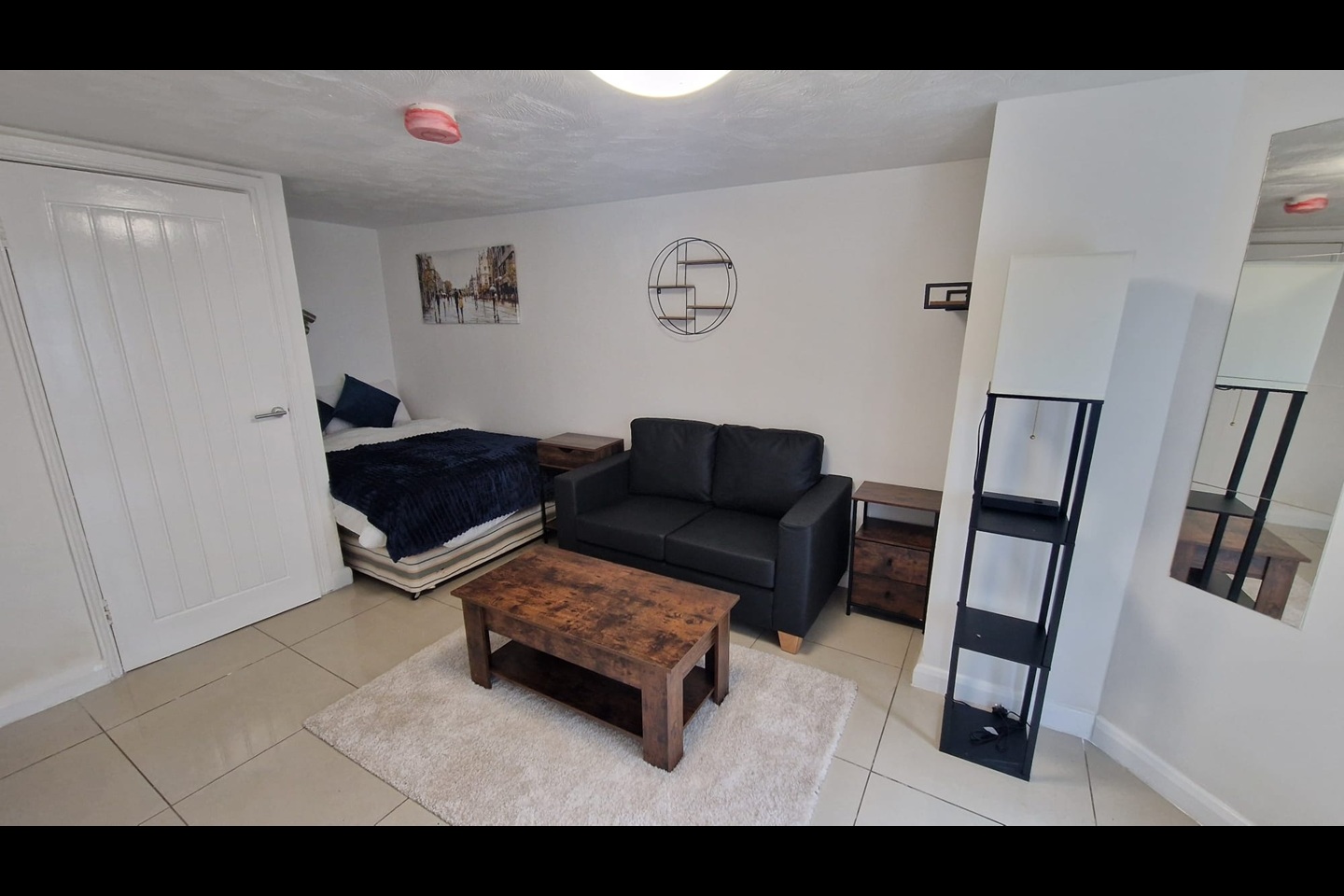 Studio Flat, Birch Polygon, M14 photo 2