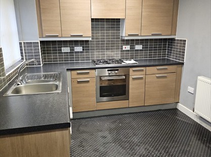 2 Bed Flat, Bellflower Close, WA8