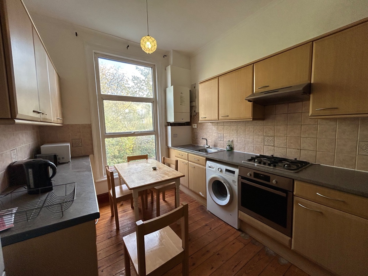 London - 3 Bed Flat, Isledon Road, N7 - To Rent Now for £2,500.00 p/m