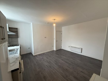 Studio Flat, Bolton Road, BL8