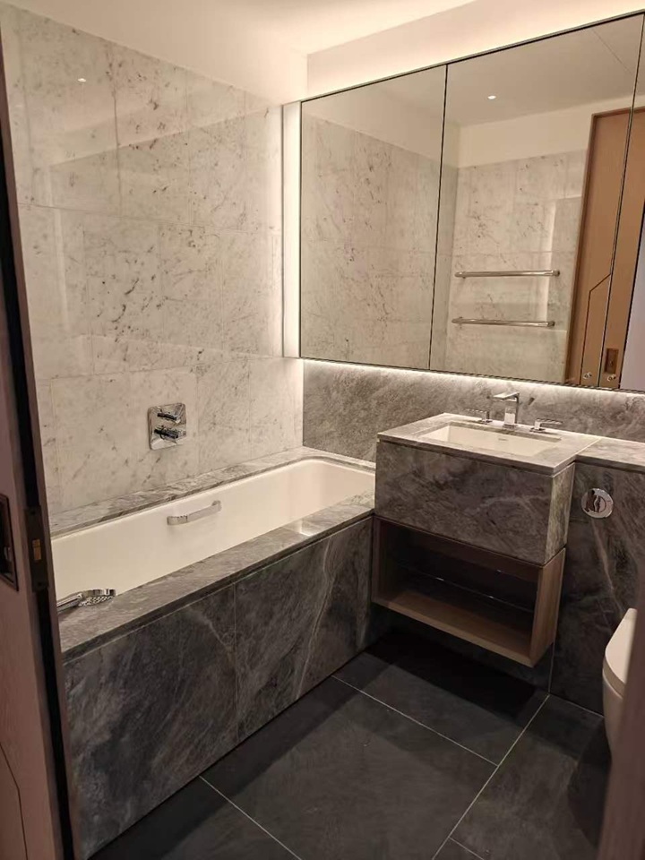 1 Bed Flat, Nine Elms Lane, SW8 photo 5