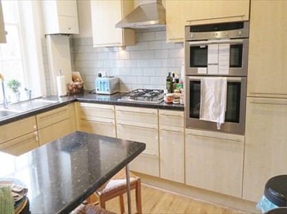 2 Bed Maisonette, Moreton Terrace, SW1V