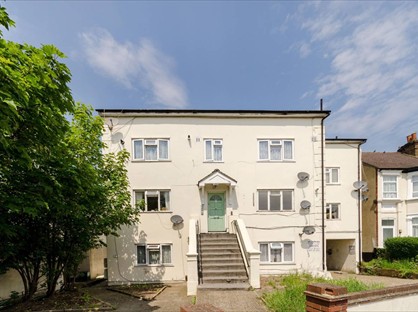 1 Bed Flat, Woodville Road, CR7