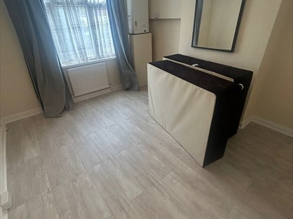 Room in a Shared House, Kingswood Avenue, CR7