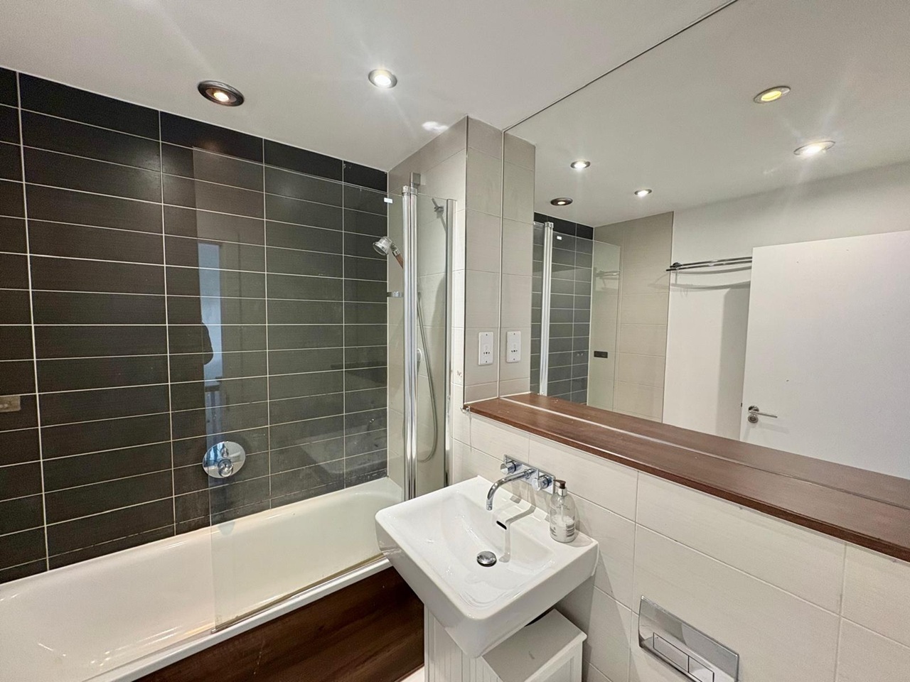 Additional image 4 of 3 Bed Semi-Detached House, Longships Way, RG2, N1 7GU