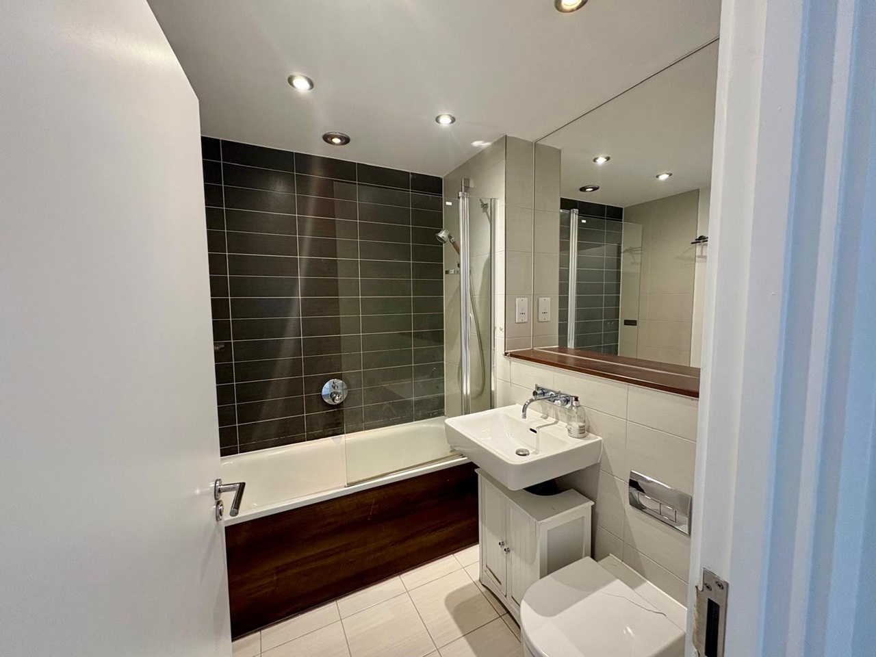 Additional image 6 of 3 Bed Semi-Detached House, Longships Way, RG2, N1 7GU