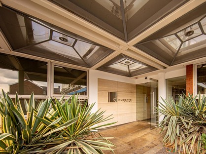 1 Bed Flat, Roberts House, WA14