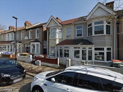 4 Bed Semi-Detached House, London, E6