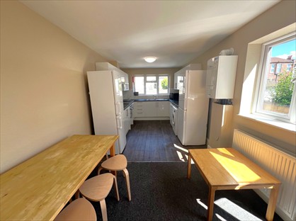 6 Bed Terraced House, Manor Road, BS7