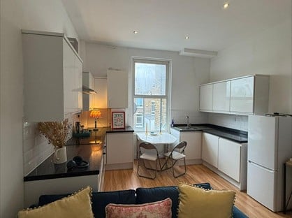 2 Bed Flat, Greyhound Road, W6