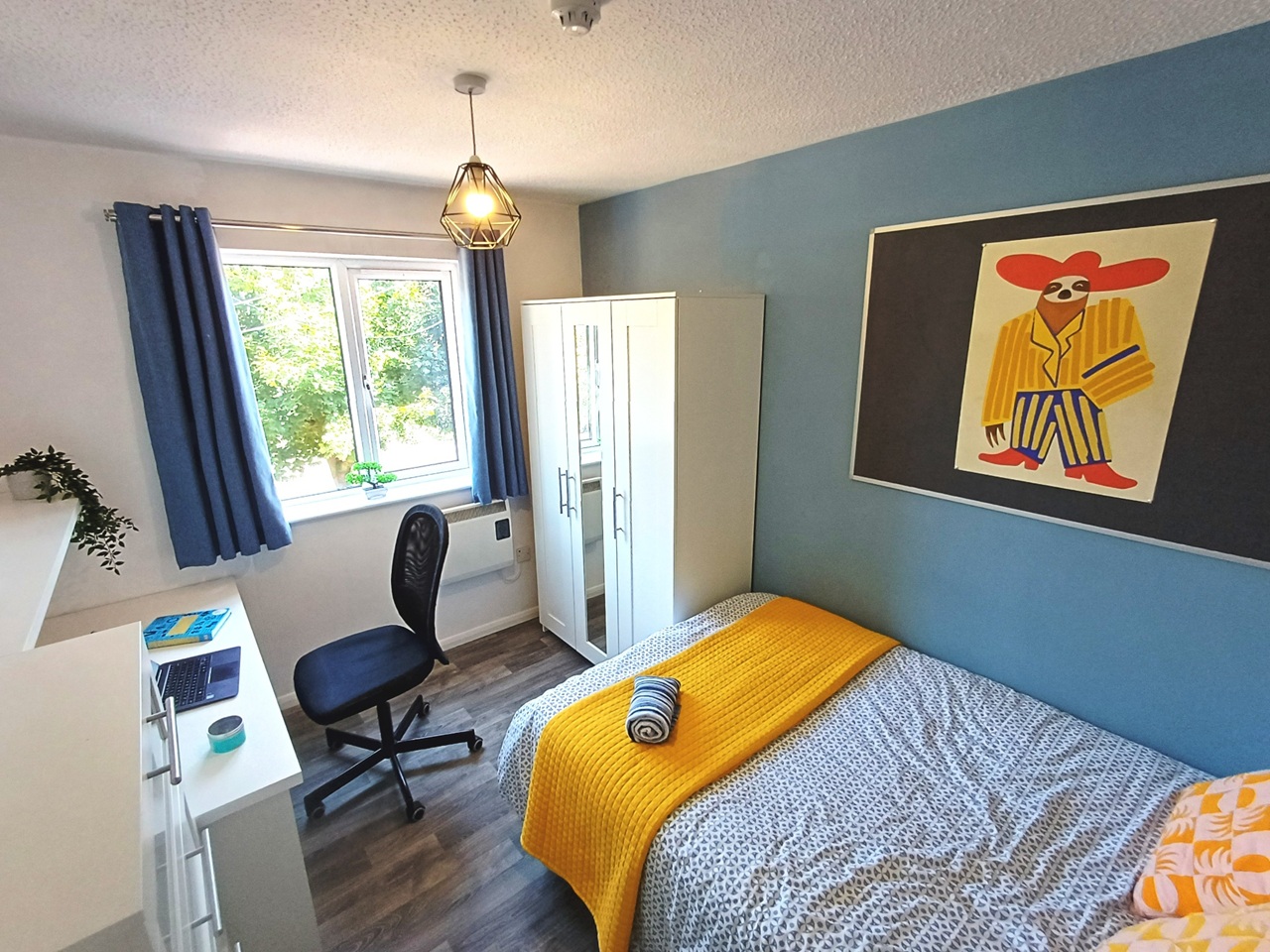 6 Bed End Terrace, Montpelier Road, NG7, N1 7GU