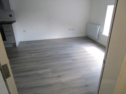 1 Bed Flat, Chapel Street, WN2