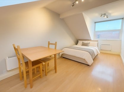 Studio Flat, Fairbridge Road, N19