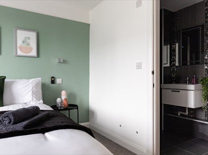 4 Bed End Terrace, Warren Road, BN14