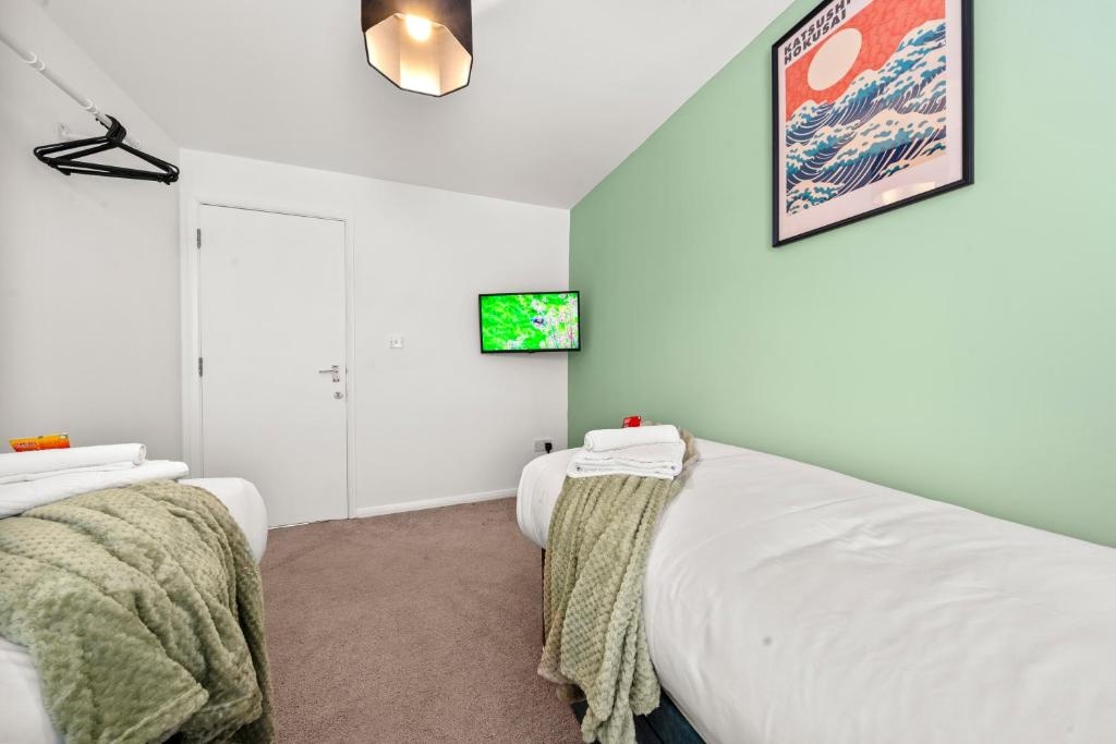 Additional image 6 of 2 Bed Flat, Manor House Lane, BS14, N1 7GU