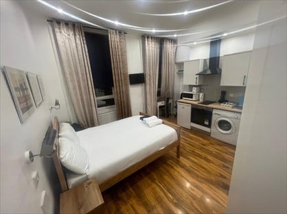 Room in a Shared Flat, North Street, G3