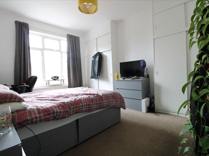 4 Bed Terraced House, Atkins Road, SW12