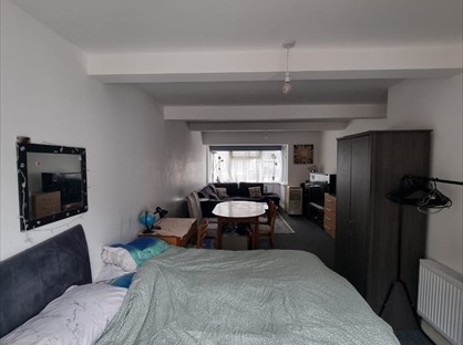 Studio Flat, Coniston Way, RM12
