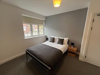 Room in a Shared House, Canal Road, S80