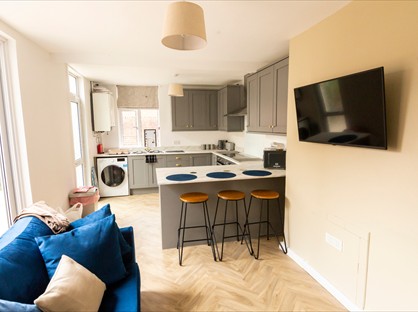 6 Bed Terraced House, East Cliff Road, PR1