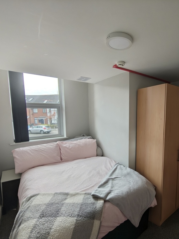 Additional image 7 of 8 Bed Flat, Rhymney Terrace, CF24, N1 7GU