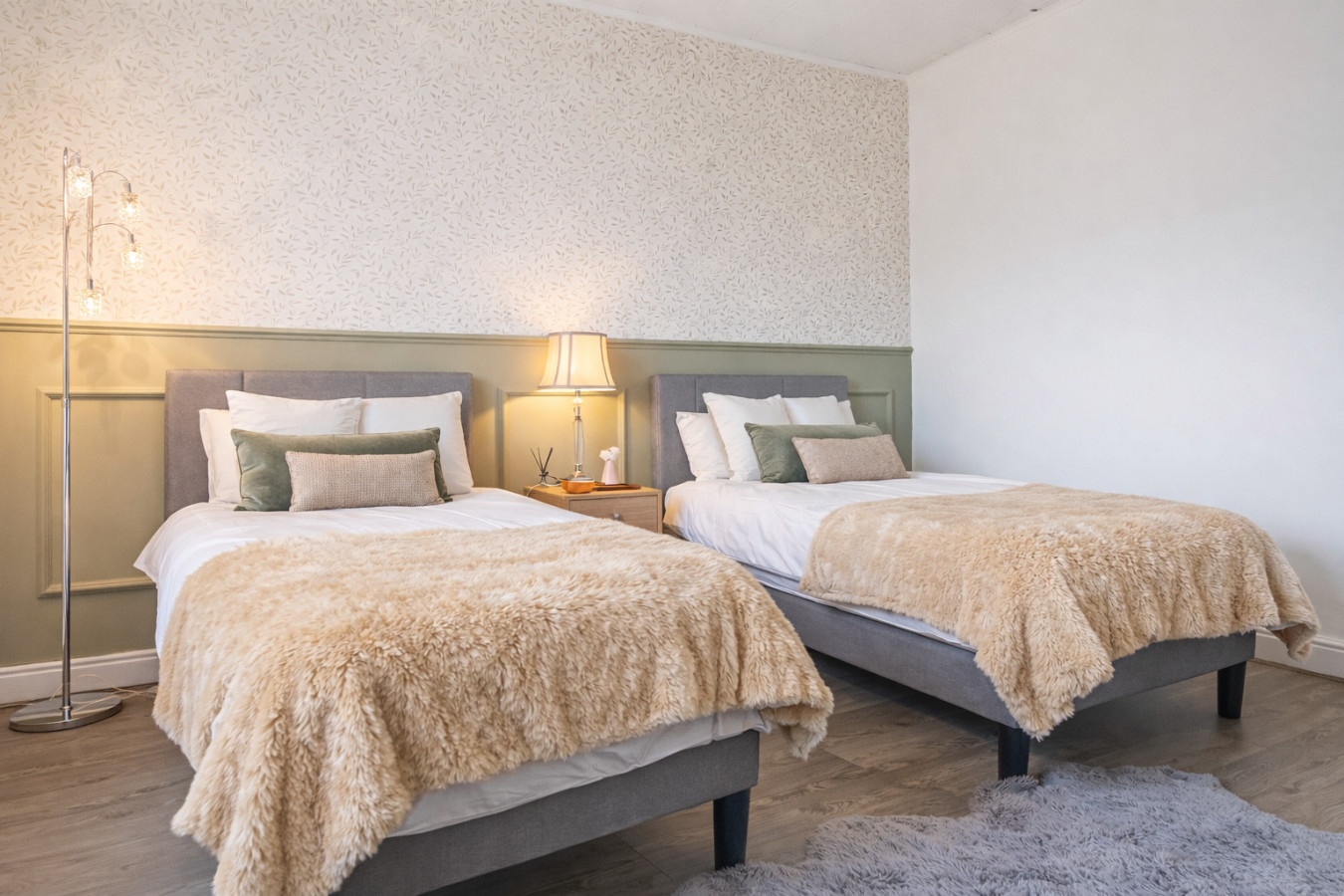 Additional image 11 of 2 Bed Flat, Broomfield Road, CV5, N1 7GU