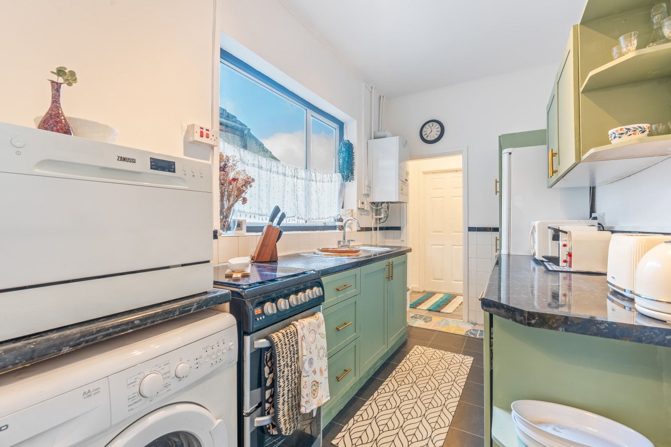 Additional image 21 of 2 Bed Flat, Broomfield Road, CV5, N1 7GU