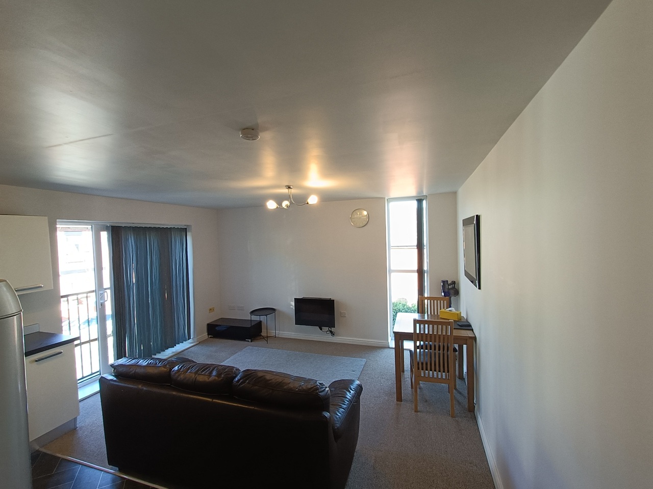 1 Bed Flat, Edmund House, S2 photo 2