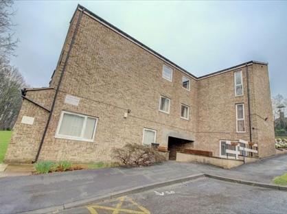 2 Bed Flat, Frizley Gardens, BD9