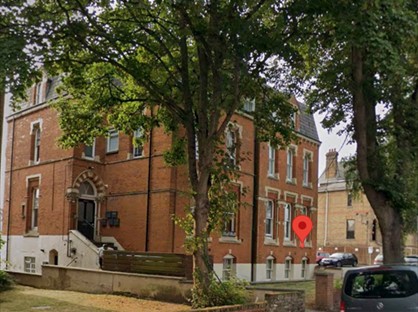 Studio Flat, Ridings House, SL4