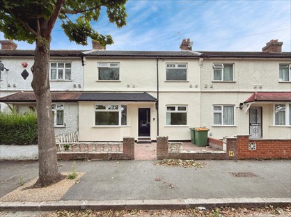 4 Bed Terraced House, Reynolds Avenue, E12