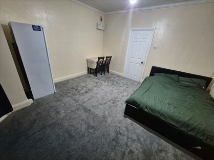 Studio Flat, Southfield Park, HA2