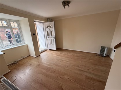 1 Bed End Terrace, Newcombe Rise, UB7