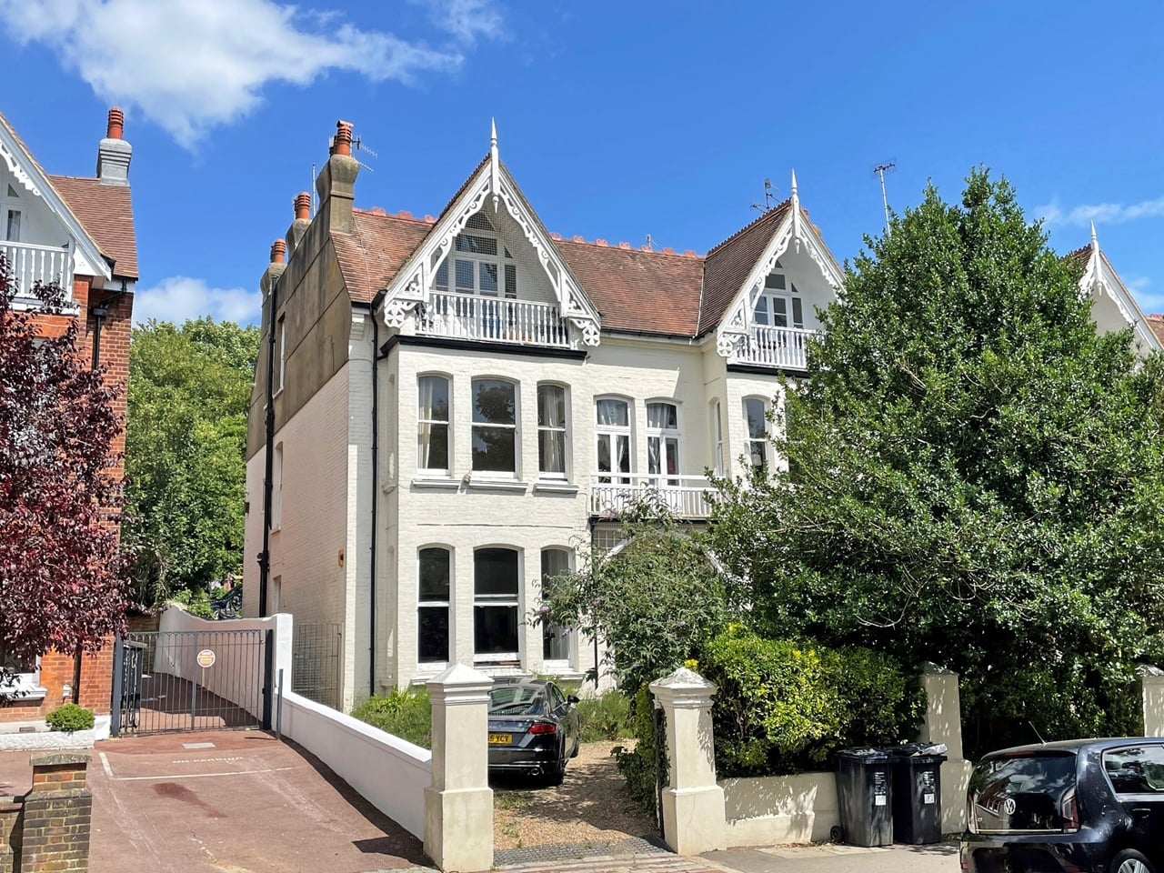 2 Bed Flat, Preston Park Avenue, BN1