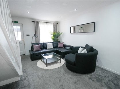 2 Bed Semi-Detached House, Mavisbank Gardens, G51