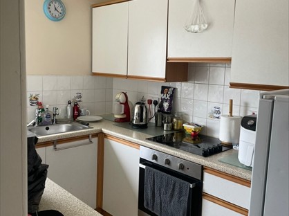 1 Bed Flat, Queen Street, SA72