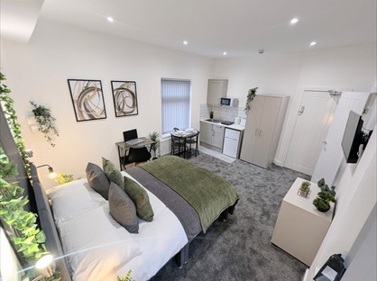 Bedsit, Hammersley Street, ST1