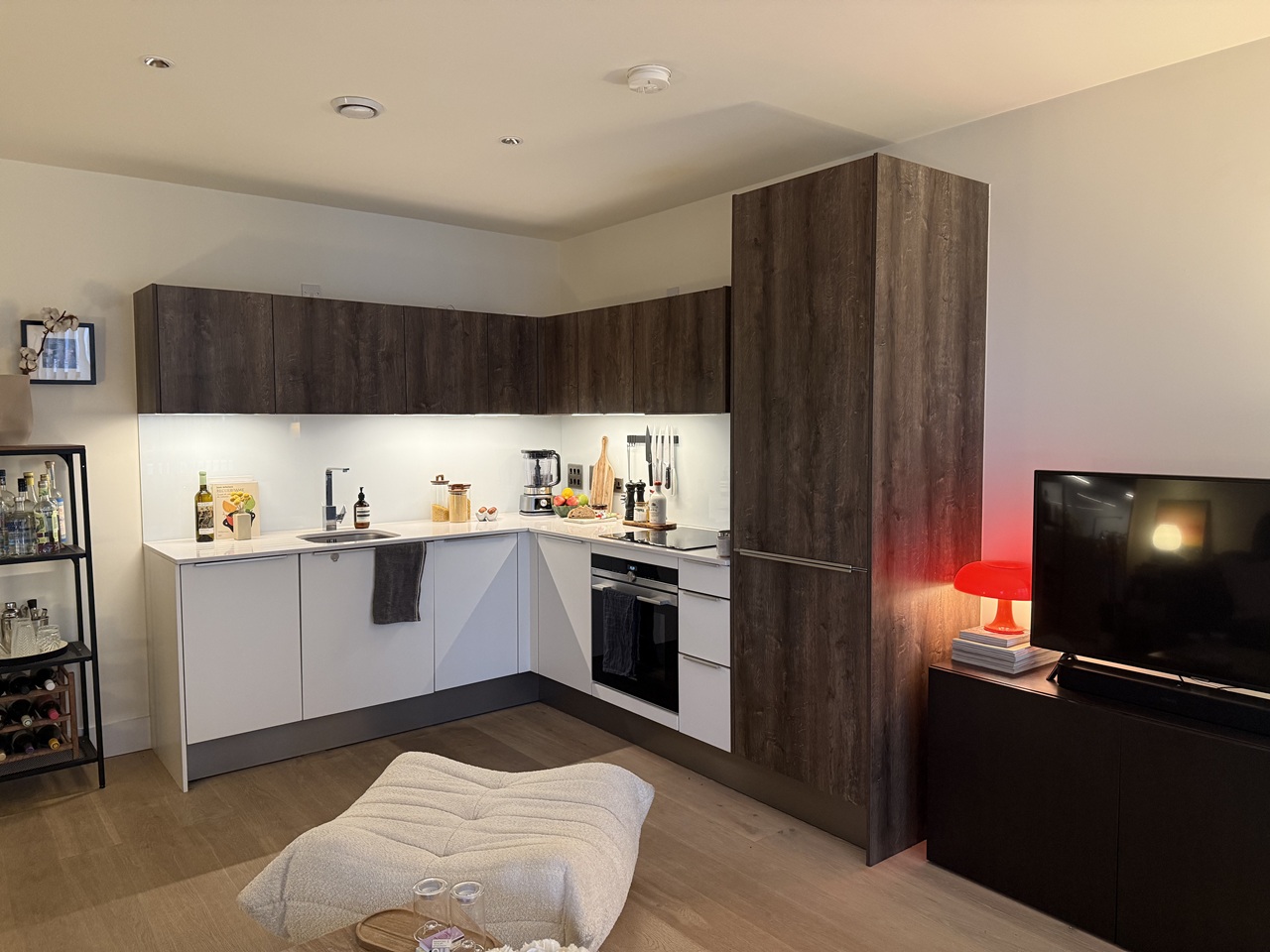1 Bed Flat, St. Josephs Street, SW8