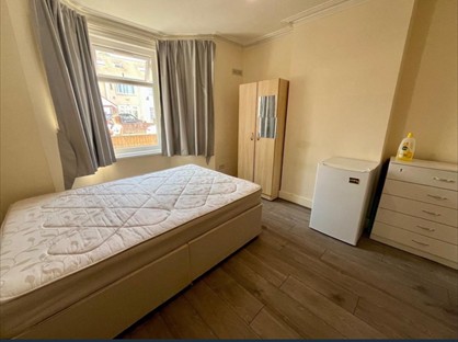 Room in a Shared House, Cromwell Road, TW3