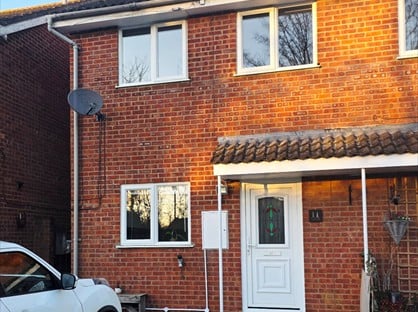 3 Bed Semi-Detached House, Herrieffs Farm Road, NN13