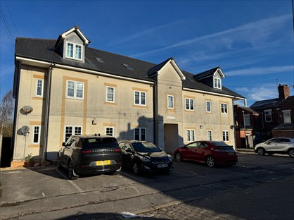 2 Bed Flat, Hopwood Street, PR5