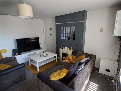 2 Bed Terraced House, Mill Street, OL13